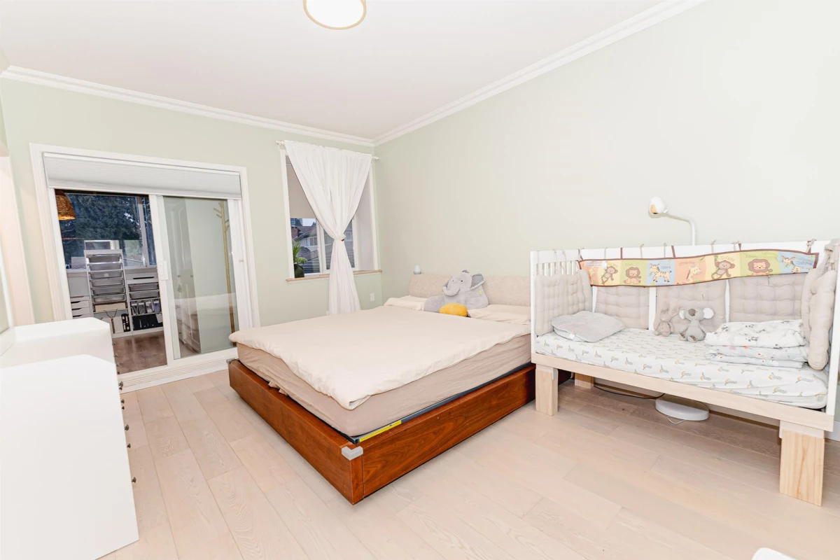 Loft / Bonus Room Photo of 4857 Victory Street, Burnaby, BC