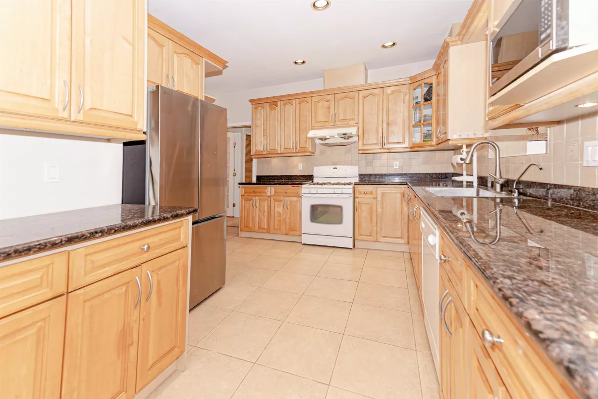 Pantry Photo of 4857 Victory Street, Burnaby, BC