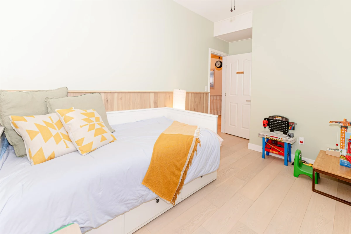 Powder Room Photo of 4857 Victory Street, Burnaby, BC