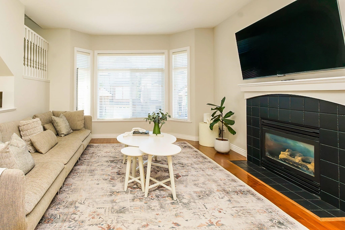 Kitchen Photo of 11804 191a Street, Pitt Meadows, BC