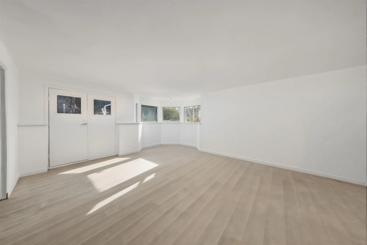 Outdoor Deck Photo of 17138 26a Avenue, Surrey, BC