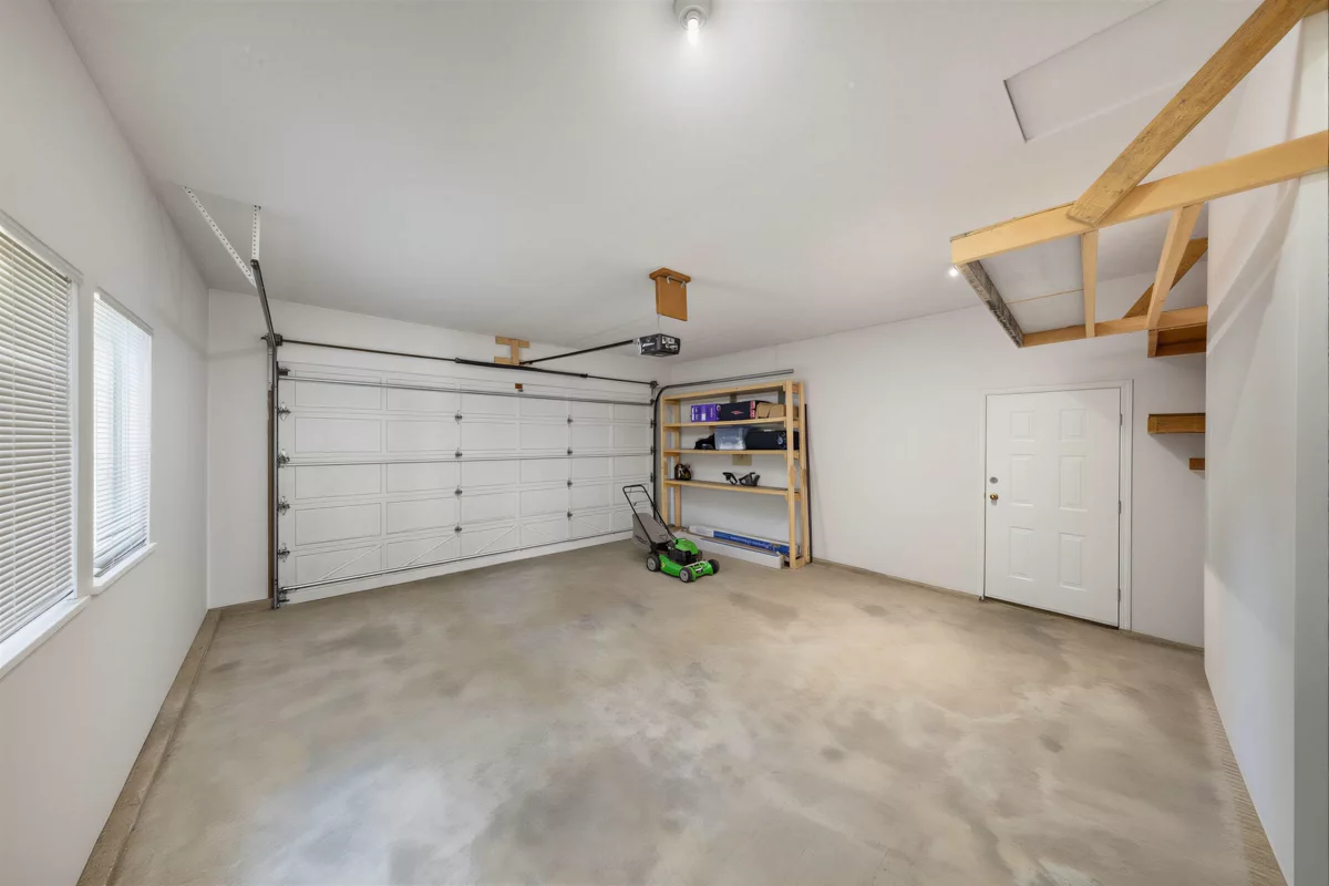 Staircase Photo of 17138 26a Avenue, Surrey, BC