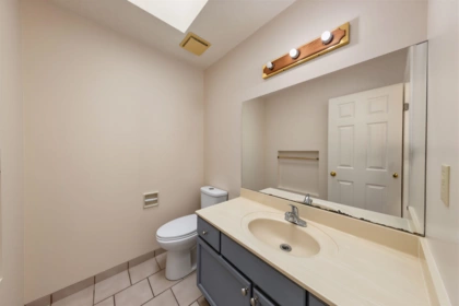 Basement Recreation Room Photo of 17138 26a Avenue, Surrey, BC