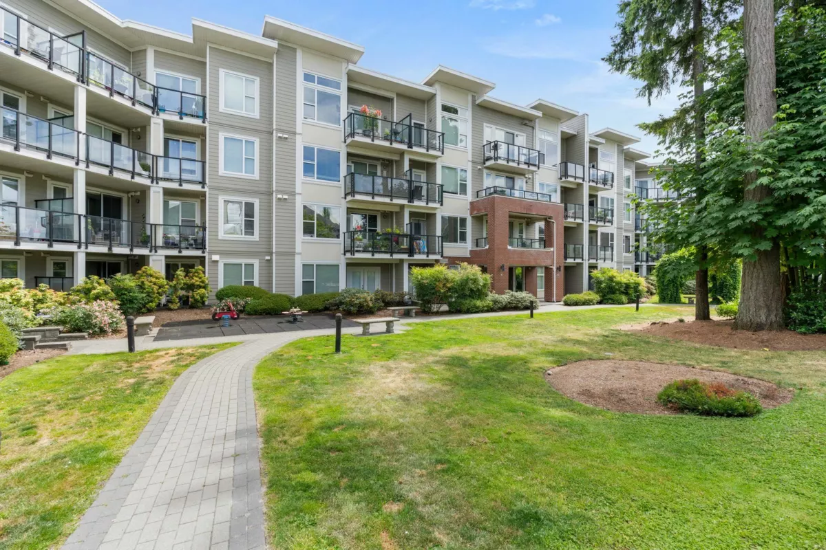 Garden / Landscaping Photo of 412 15956 86a Avenue, Surrey, BC