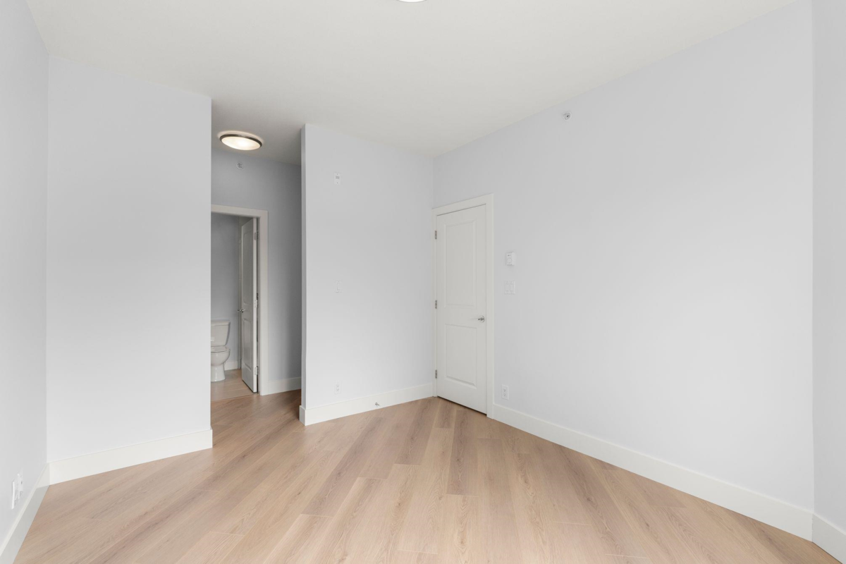 Mudroom Photo of 412 15956 86a Avenue, Surrey, BC