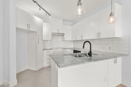 Breakfast Nook Photo of 412 15956 86a Avenue, Surrey, BC