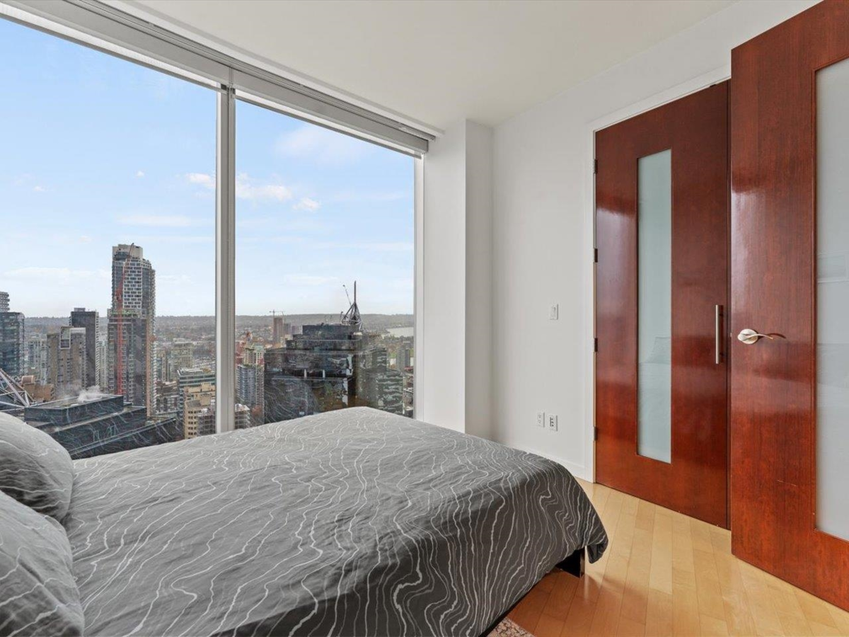 Basement Recreation Room Photo of 3704 938 Nelson Street, Vancouver, BC