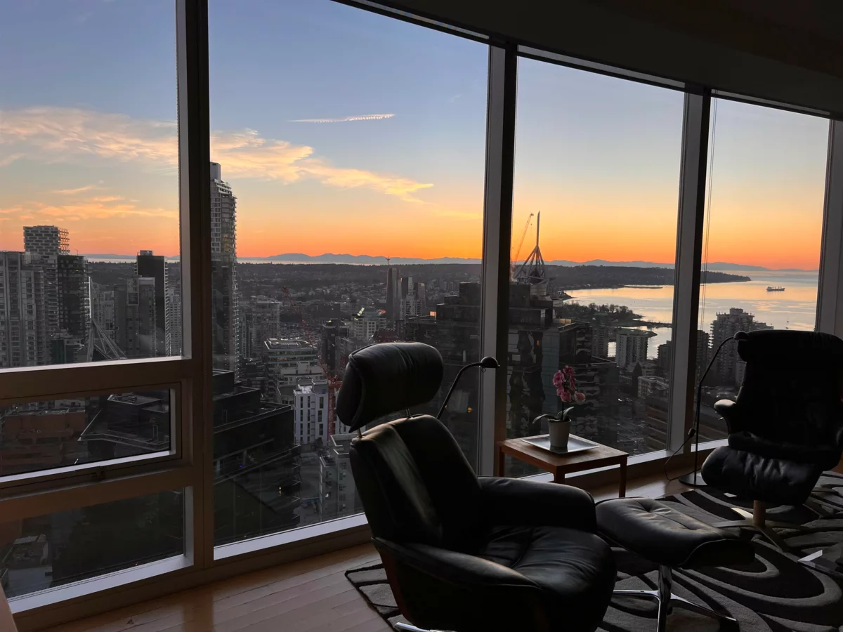 Garden / Landscaping Photo of 3704 938 Nelson Street, Vancouver, BC