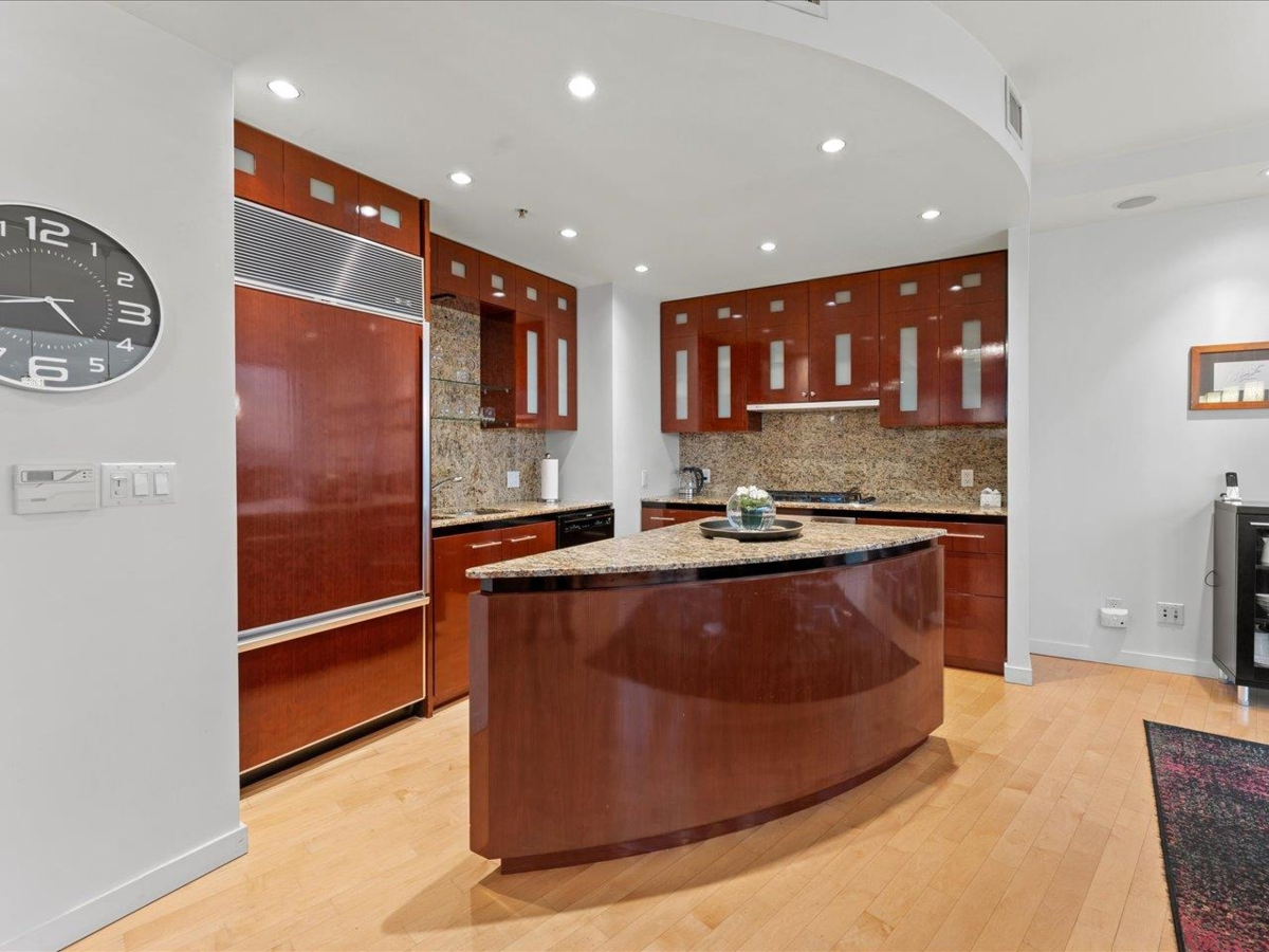 Living Room Photo of 3704 938 Nelson Street, Vancouver, BC