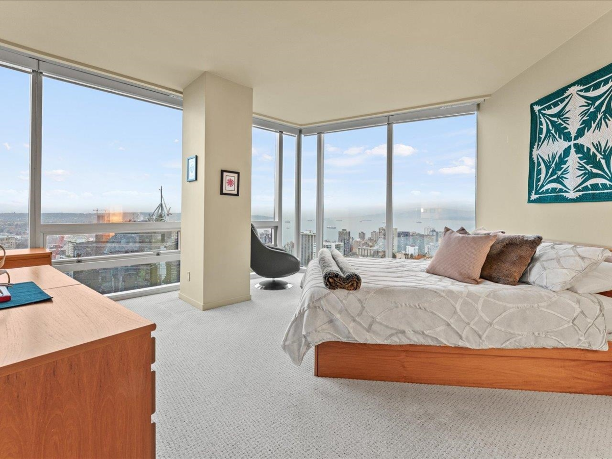 Primary Bathroom Photo of 3704 938 Nelson Street, Vancouver, BC