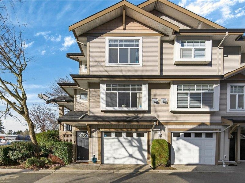 Living Room Photo of 301 9580 Prince Charles Boulevard, Surrey, BC
