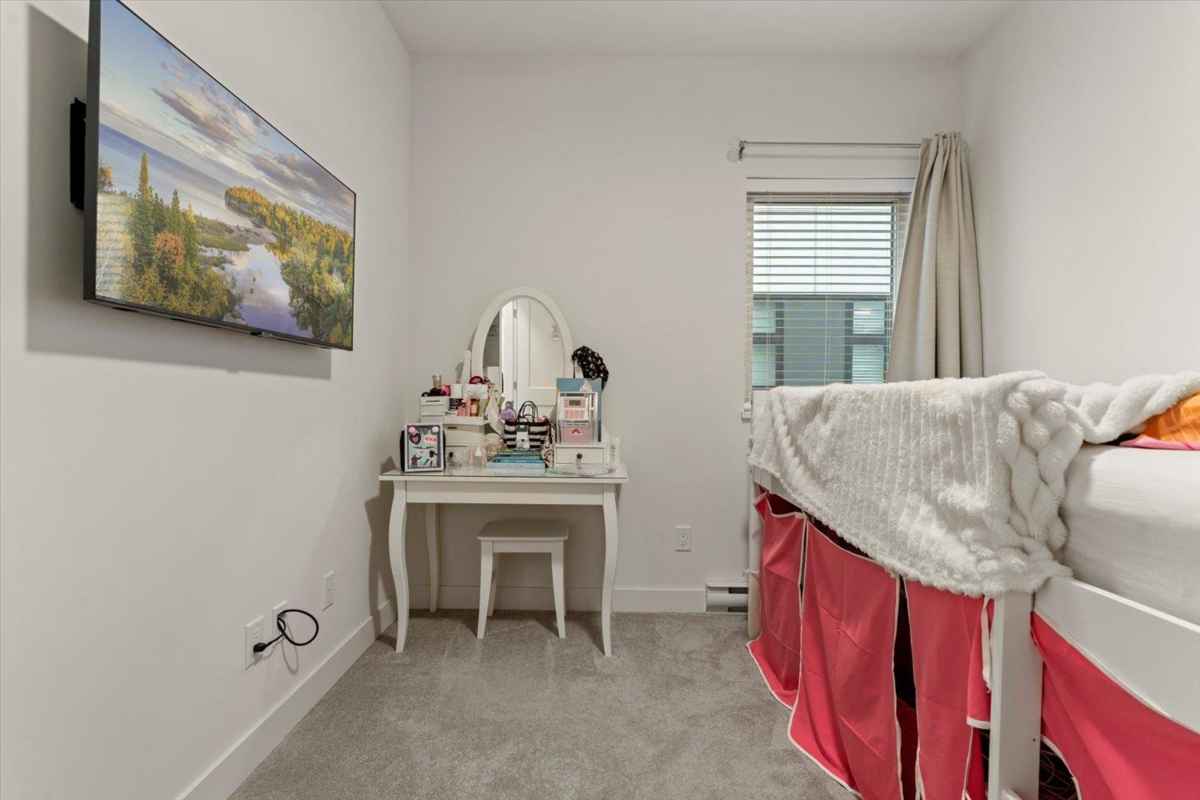 Basement Recreation Room Photo of 14 1419 Mccallum Road, Abbotsford, BC