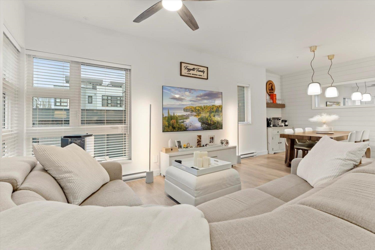 Breakfast Nook Photo of 14 1419 Mccallum Road, Abbotsford, BC