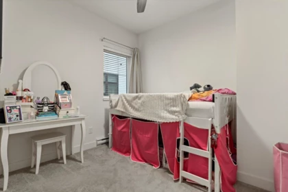 Laundry Room Photo of 14 1419 Mccallum Road, Abbotsford, BC