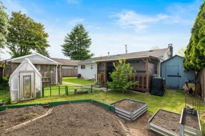 Swimming Pool Photo of 5098 208 Street, Langley, BC
