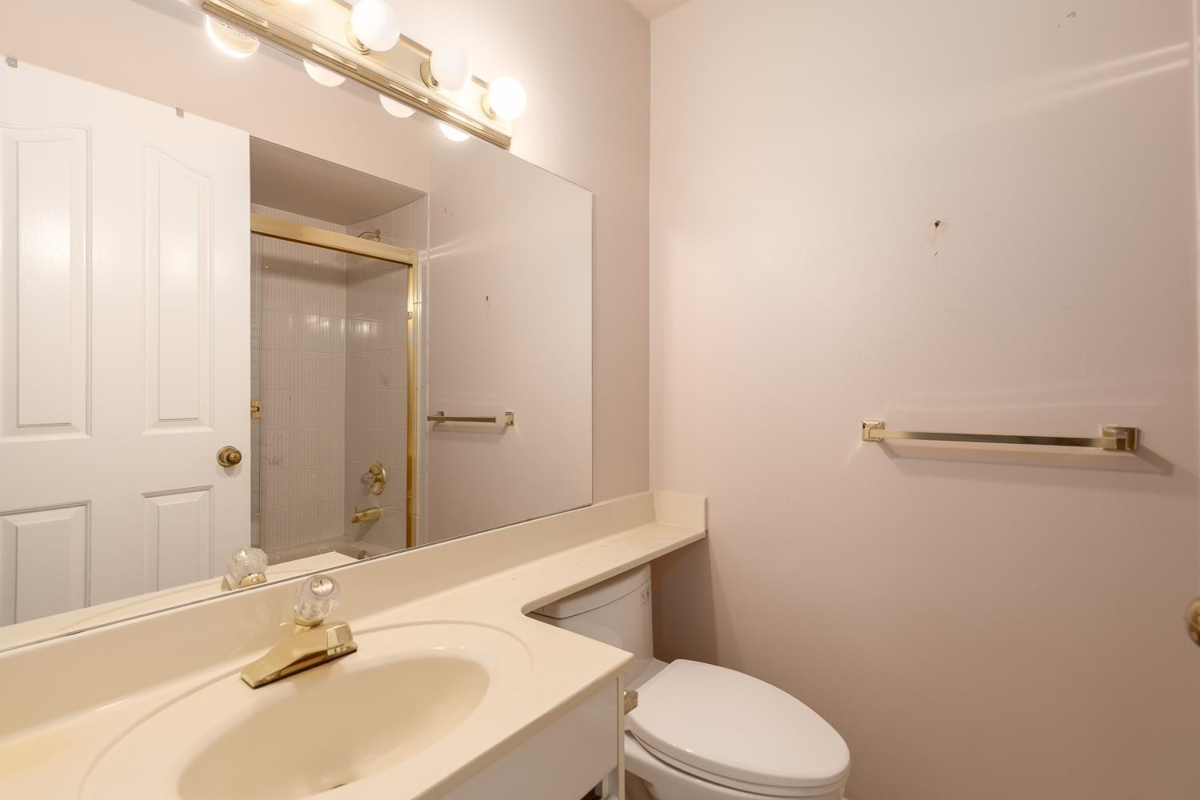 Backyard Photo of 1989 W 52nd Avenue, Vancouver, BC