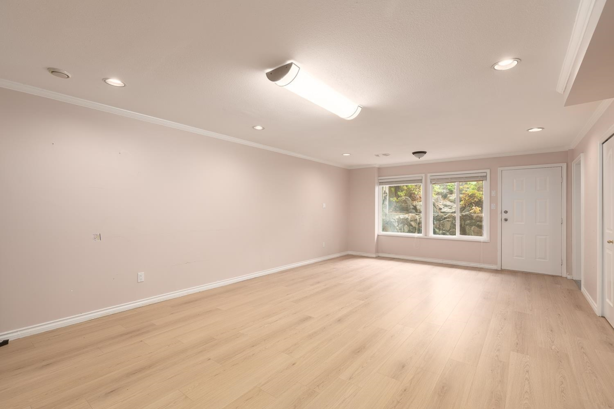 Garden / Landscaping Photo of 1989 W 52nd Avenue, Vancouver, BC