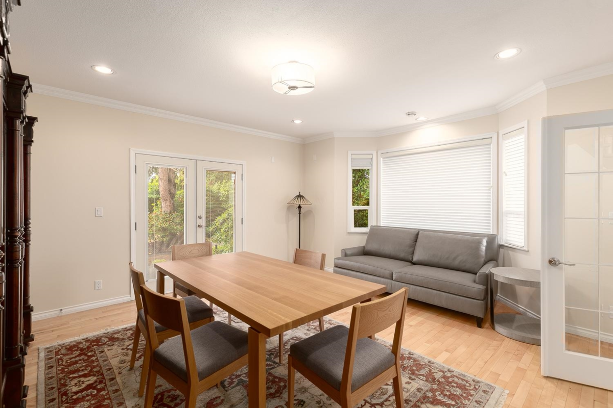 Guest Bathroom Photo of 1989 W 52nd Avenue, Vancouver, BC