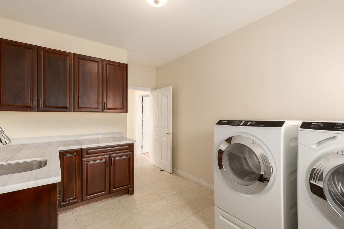 Office / Den Photo of 1989 W 52nd Avenue, Vancouver, BC