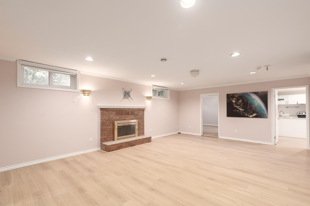 Outdoor Patio Photo of 1989 W 52nd Avenue, Vancouver, BC