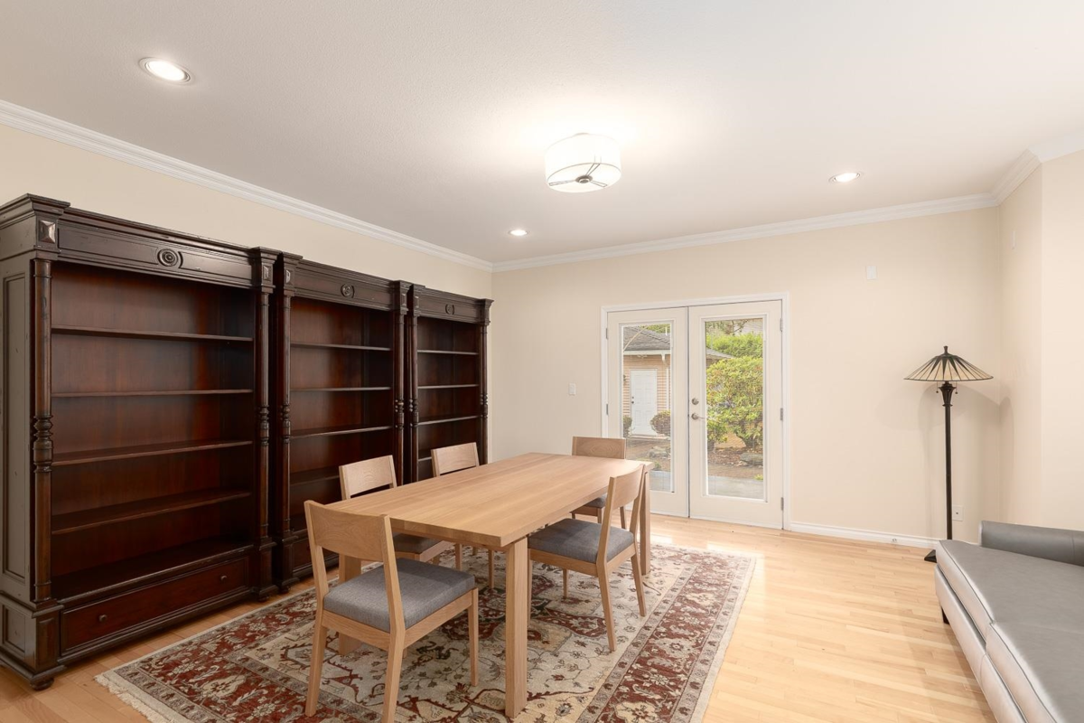 Walk-In Closet Photo of 1989 W 52nd Avenue, Vancouver, BC