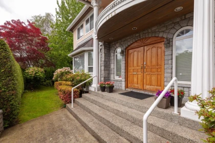 1989 W 52nd Avenue, Vancouver, BC