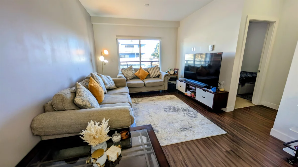 Breakfast Nook Photo of 211 7727 Royal Oak Avenue, Burnaby, BC