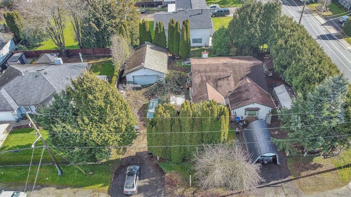 Primary Bathroom Photo of 6032 171a Street, Surrey, BC