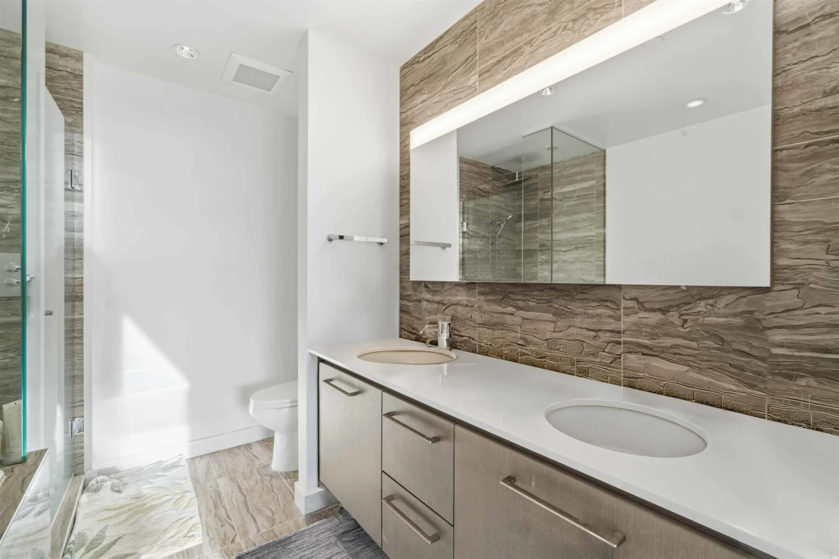 Primary Bathroom Photo of 611 6611 Pearson Way, Richmond, BC