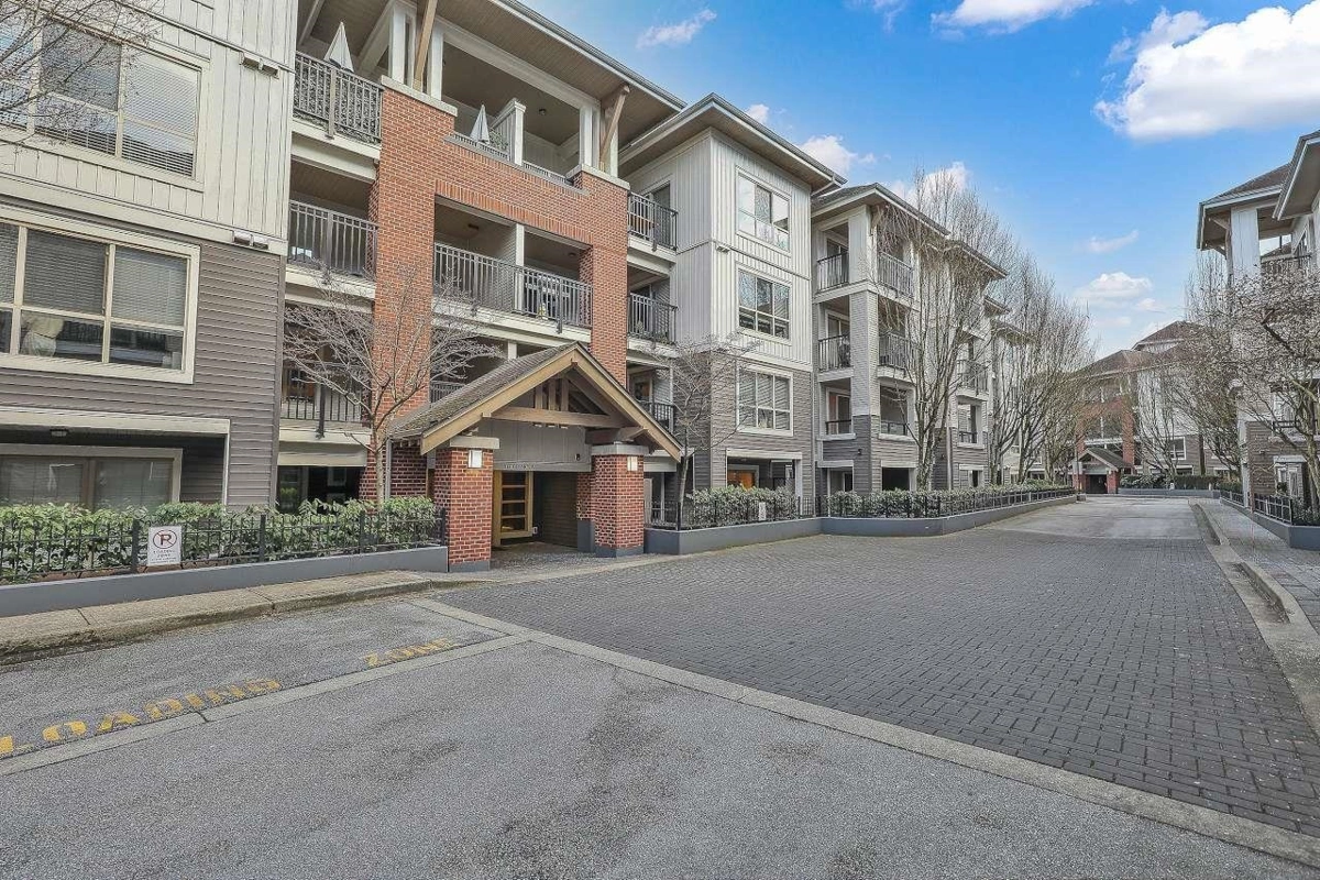 Outdoor Patio Photo of A316 8929 202 Street, Langley, BC