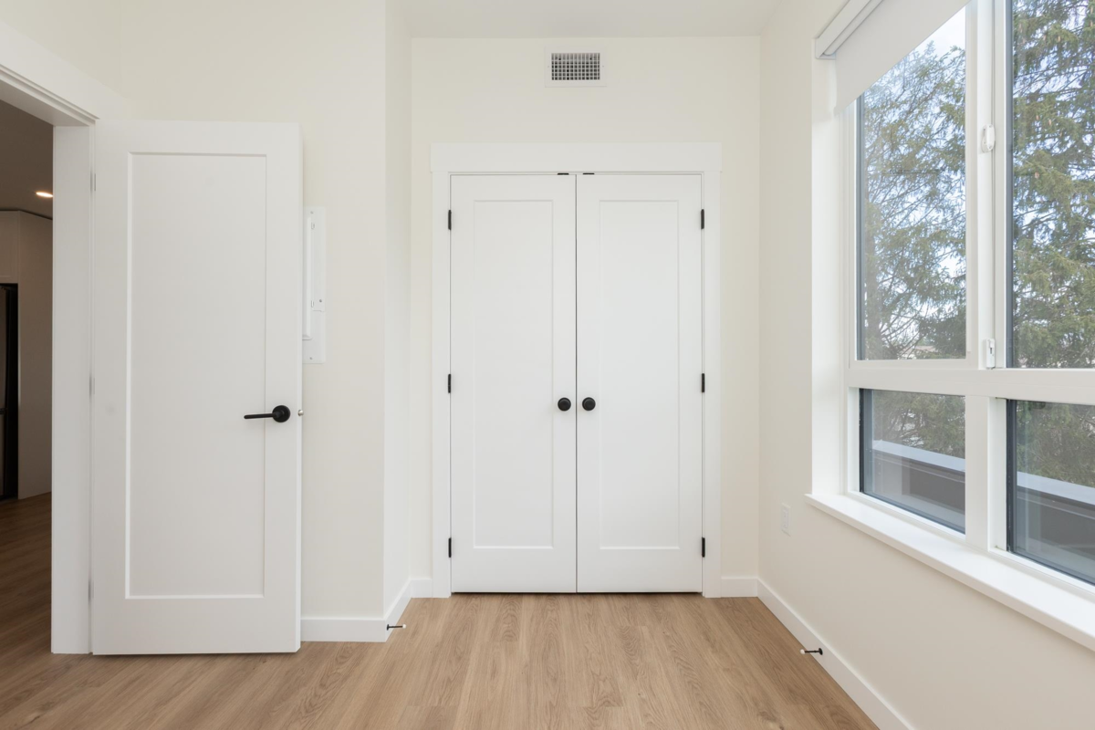 Entry Foyer Photo of 305 27249 Aldergrove Town Centre Drive, Langley, BC