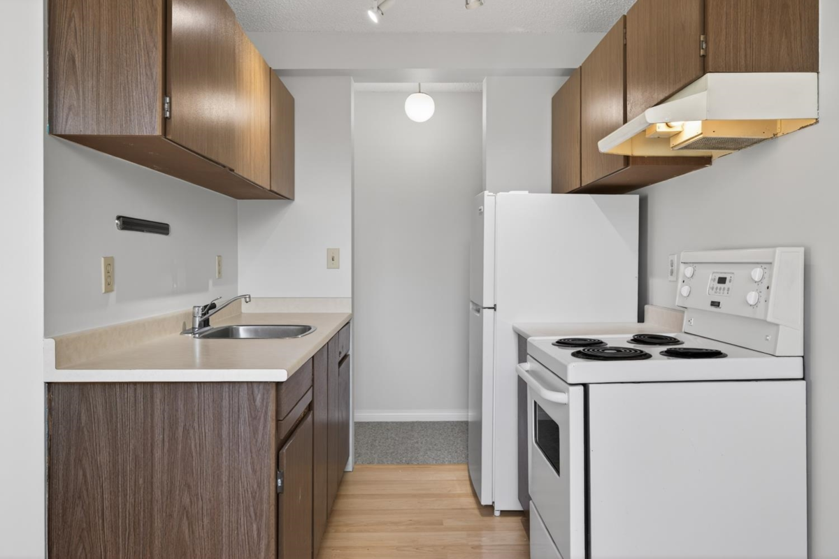 Dining Area Photo of 203 145 St. Georges Avenue, North Vancouver, BC
