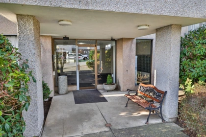 Garage Interior Photo of 203 145 St. Georges Avenue, North Vancouver, BC