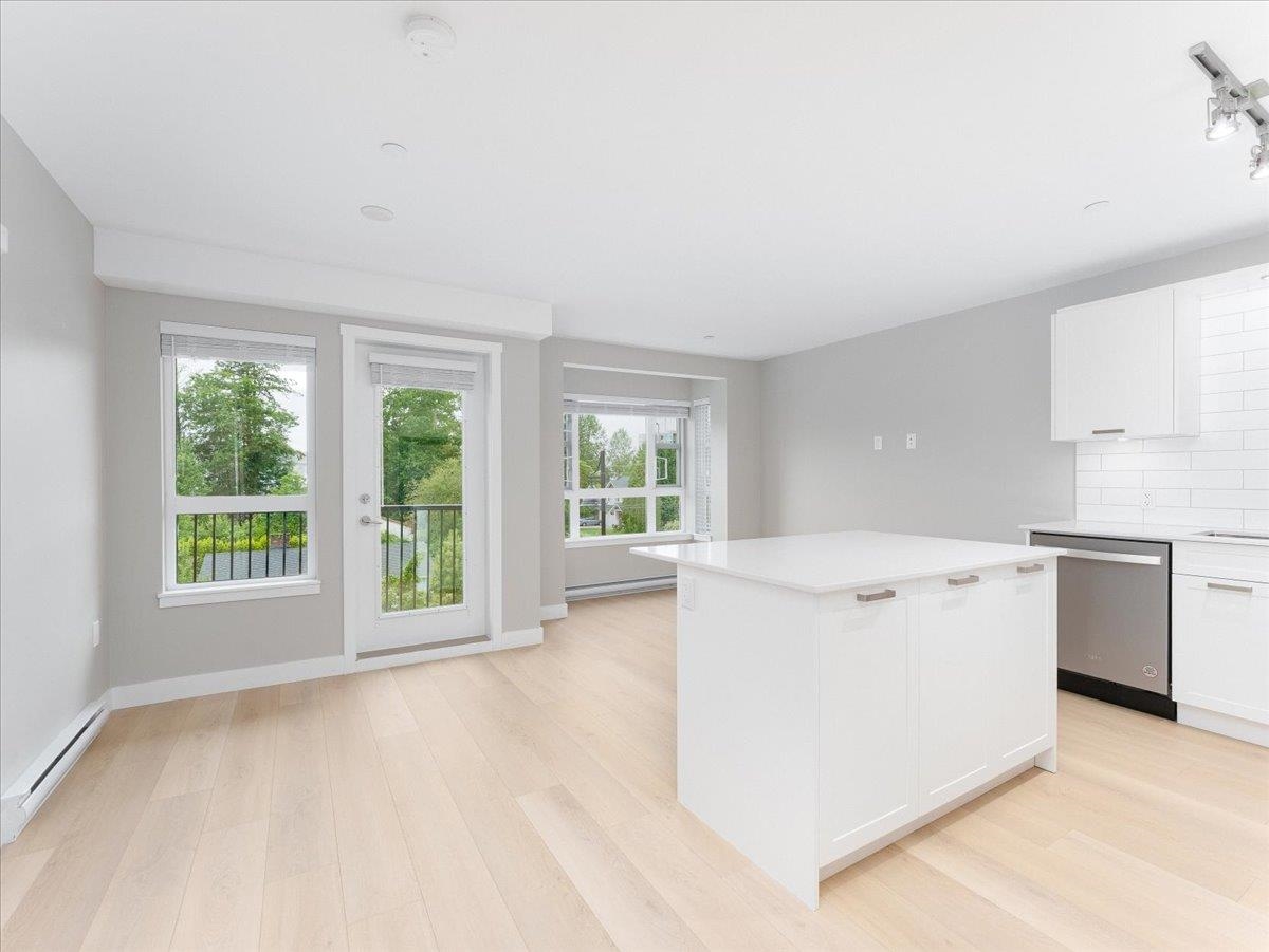 Dining Area Photo of 314 22562 121 Avenue, Maple Ridge, BC