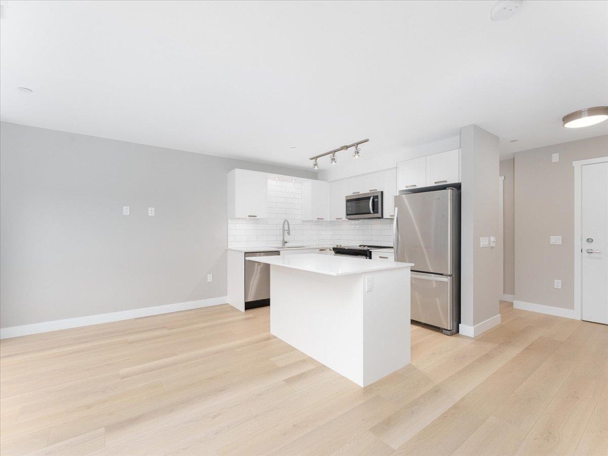 Primary Bedroom Photo of 314 22562 121 Avenue, Maple Ridge, BC