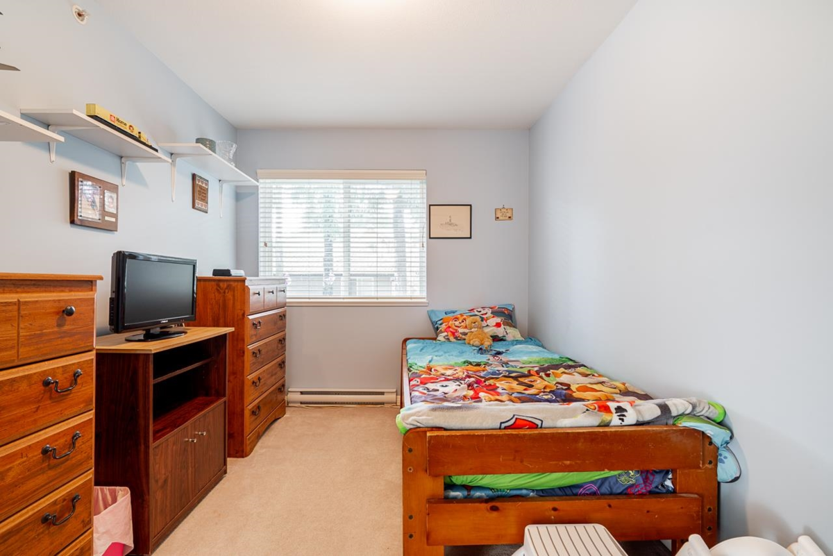 Backyard Photo of 5 19063 Mcmyn Road, Pitt Meadows, BC