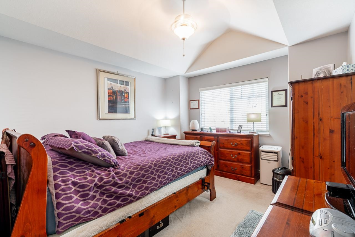 Hallway Photo of 5 19063 Mcmyn Road, Pitt Meadows, BC