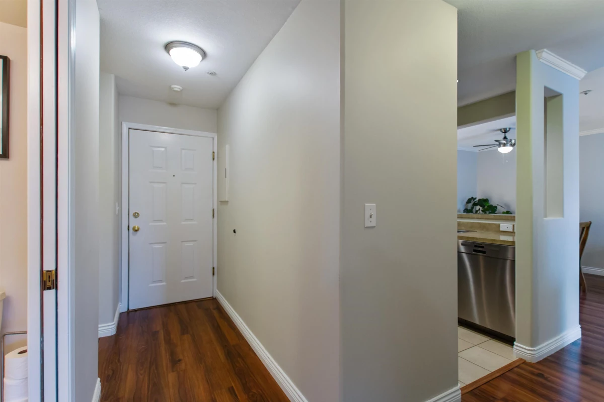 Bedroom 4 Photo of 306 2357 Whyte Avenue, Port Coquitlam, BC