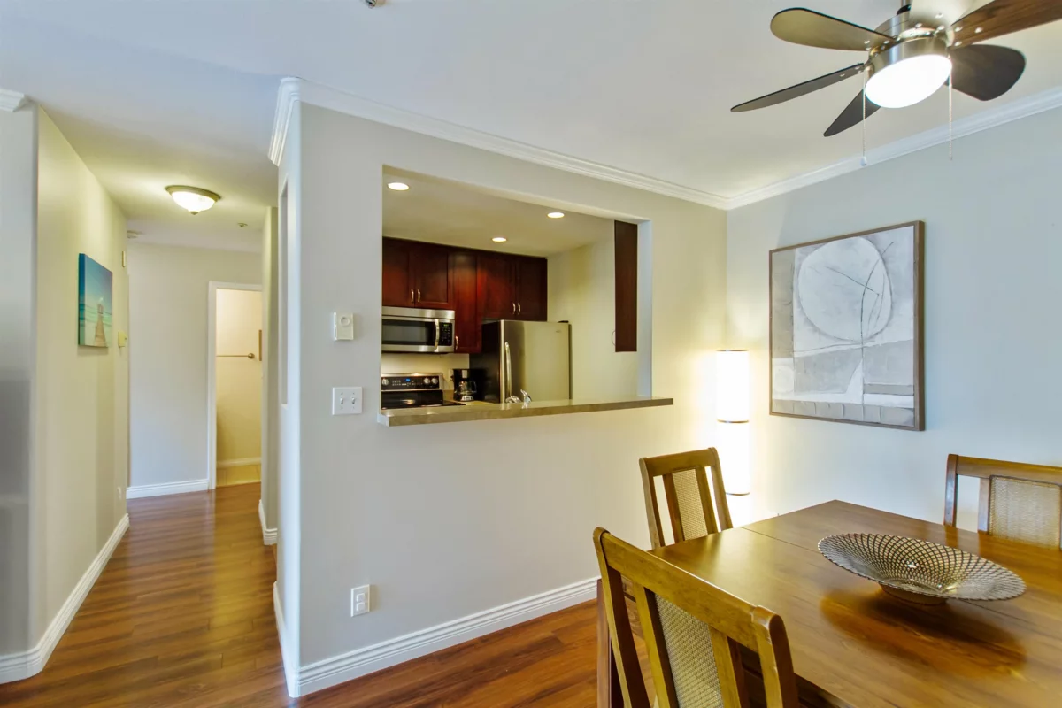 Breakfast Nook Photo of 306 2357 Whyte Avenue, Port Coquitlam, BC