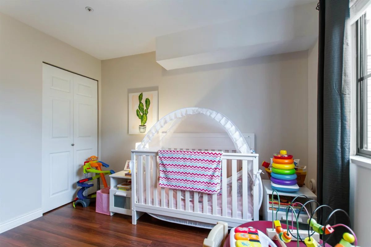 Entry Foyer Photo of 306 2357 Whyte Avenue, Port Coquitlam, BC