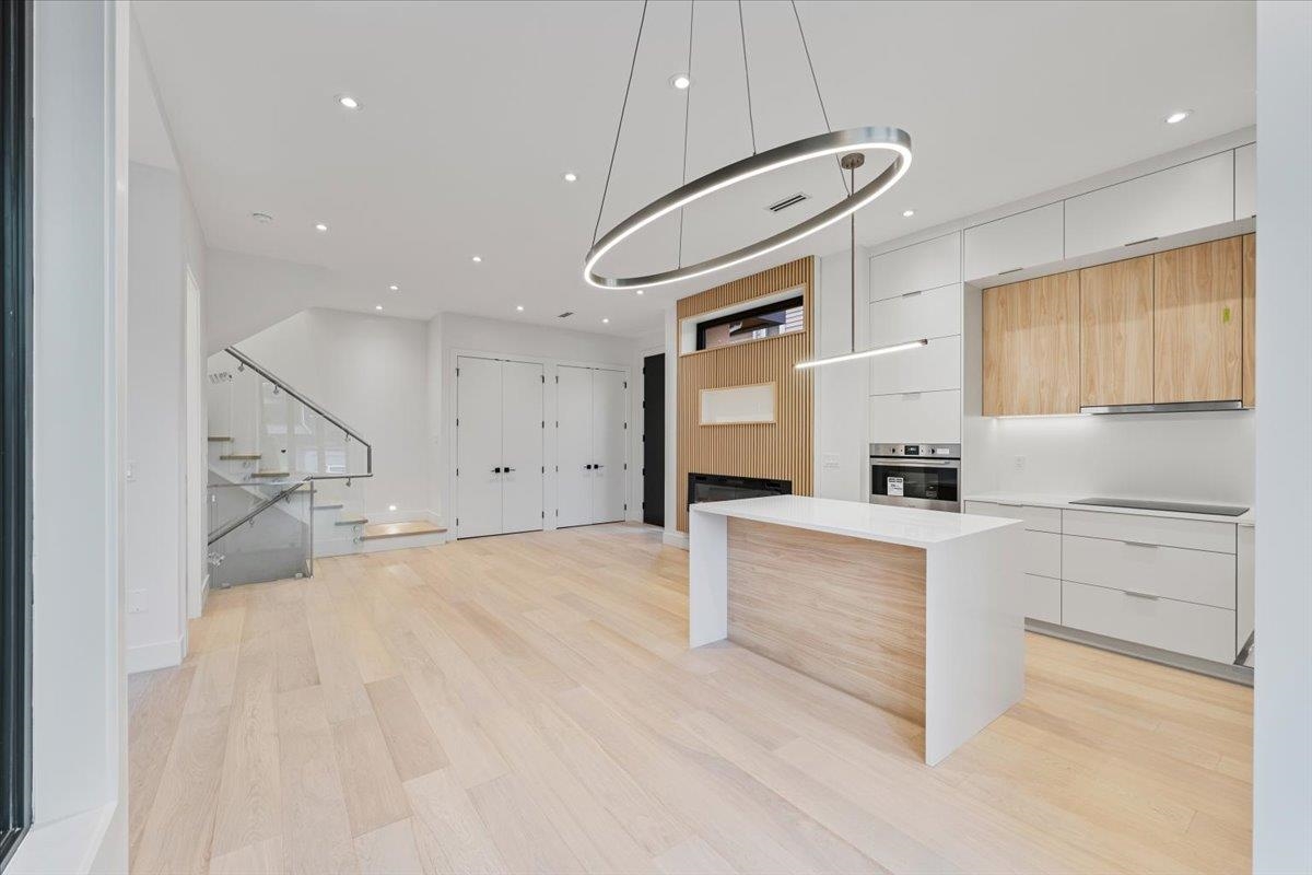 Powder Room Photo of 102 1518 Hatton Avenue, Burnaby, BC