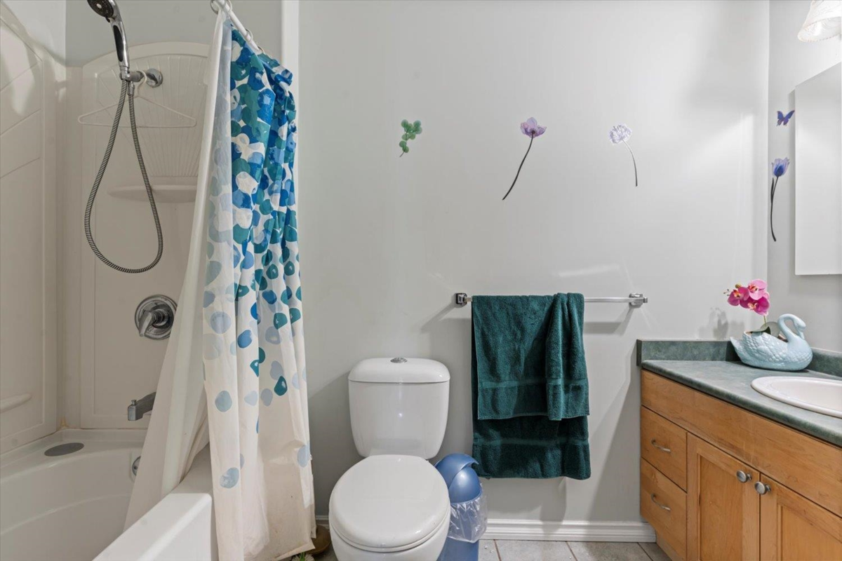 Laundry Room Photo of 45675 Marshall Avenue, Chilliwack, BC