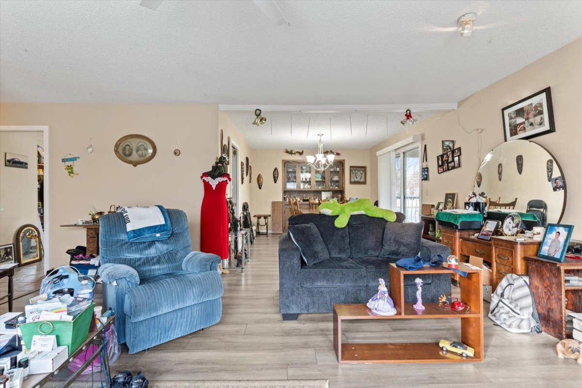 Walk-In Closet Photo of 45675 Marshall Avenue, Chilliwack, BC