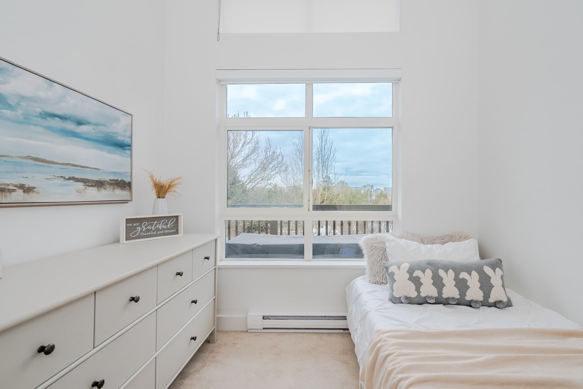 Bedroom 3 Photo of 409 9233 Ferndale Road, Richmond, BC