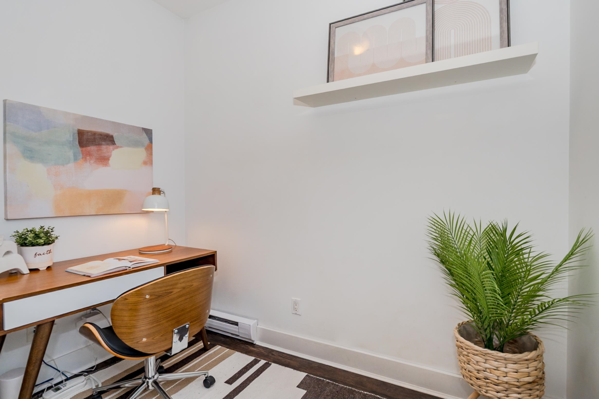 Guest Bathroom Photo of 409 9233 Ferndale Road, Richmond, BC