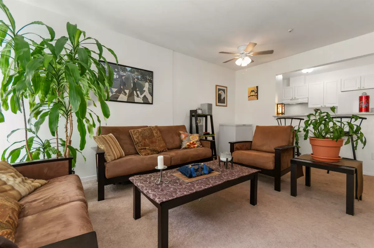Breakfast Nook Photo of 202 1275 Scott Drive, Hope, BC