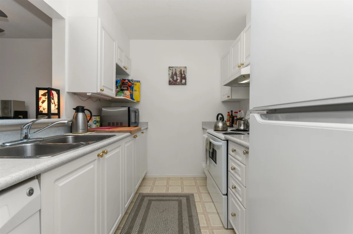 Guest Bathroom Photo of 202 1275 Scott Drive, Hope, BC