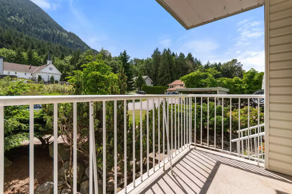 Living Room Photo of 202 1275 Scott Drive, Hope, BC