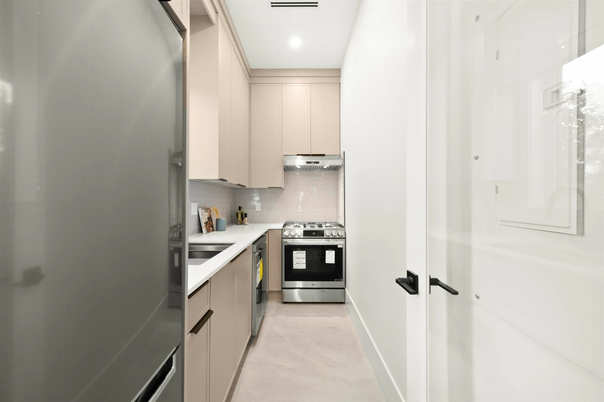 Basement Recreation Room Photo of 16178 78 Avenue, Surrey, BC