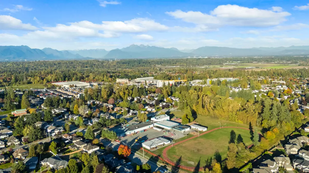 Dining Area Photo of 16178 78 Avenue, Surrey, BC